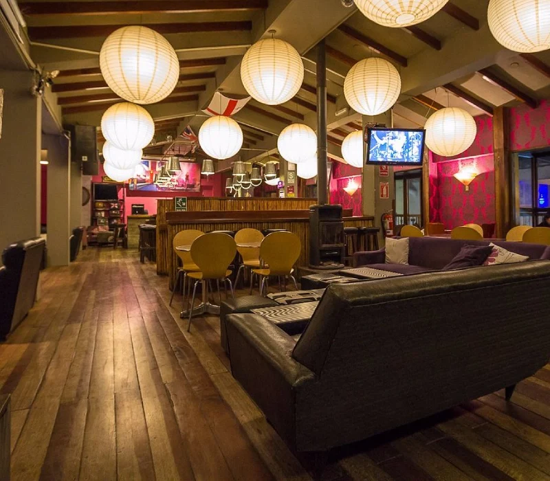 London Town Lounge Bar London Town Lounge Bar