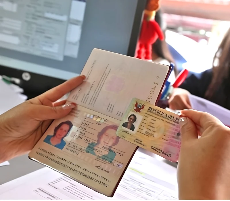 carnet peruano de mujer carnet peruano de mujer