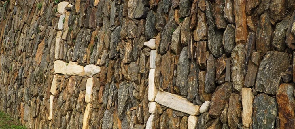 fgiuras de llamas en construccion incaica fgiuras de llamas en construccion incaica